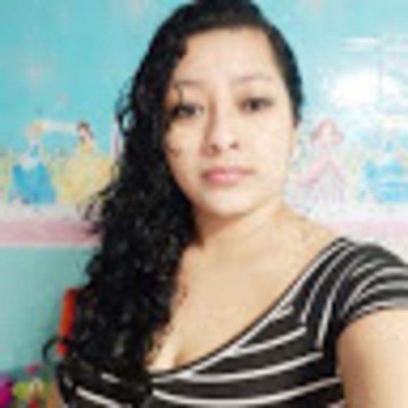 Meet your Posher, Olivia - Picture 1 of 1